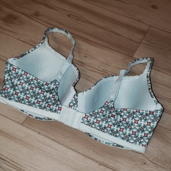 3/$20 Body By Victoria's Secret Demi Bra Size 34DD - Picture 3 of 4